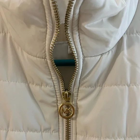 Michael Kors White Puffer Vest - Picture 3 of 4